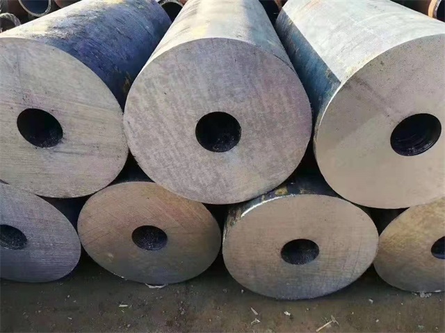 肇庆厚壁热轧无缝钢管